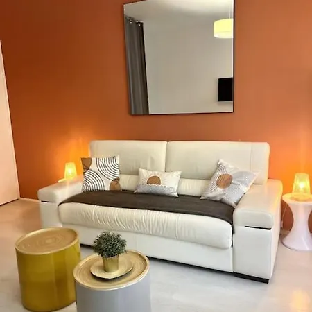 Spacieux Centre Апартаменты